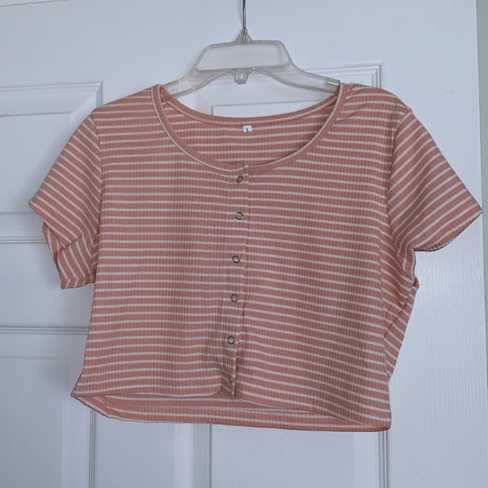 Cropped button up